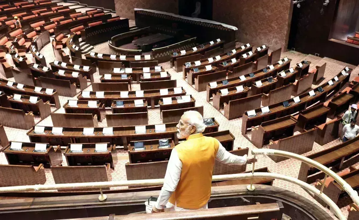 प्रधानमंत्री नरेंद्र मोदी 28 मई को संसद के नवनिर्मित भवन का उद्घाटन करेंगे. इस दिन वीर सावरकर का जन्मदिन भी है. प्रधानमंत्री नरेंद्र मोदी 28 मई को संसद के नवनिर्मित भवन का उद्घाटन करेंगे. इस दिन वीर सावरकर का जन्मदिन भी है.