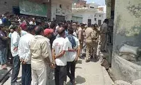 Meerut: खरखौदा में दुकान पर सामान लेने आए युवक पर बदमाशों ने दिनदहाड़े बरसाईं गोलियां, हालत गंभीर Meerut: खरखौदा में दुकान पर सामान लेने आए युवक पर बदमाशों ने दिनदहाड़े बरसाईं गोलियां, हालत गंभीर