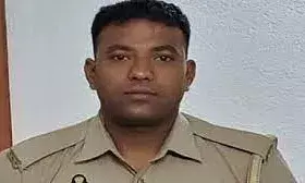 जालिम बीवी: भाइयों के साथ मिलकर सिपाही पति पर बरसाईं बेल्टें जालिम बीवी: भाइयों के साथ मिलकर सिपाही पति पर बरसाईं बेल्टें