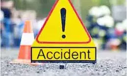 Mirzapur : शादी से लौट रहे बाइक सवार तीन युवक नहर में गिरे, मौत Mirzapur : शादी से लौट रहे बाइक सवार तीन युवक नहर में गिरे, मौत