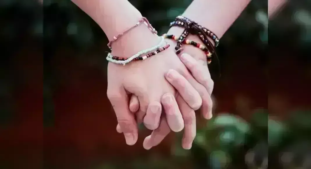 देहरादून: इंस्टाग्राम पर हुई दोस्ती प्यार में बदली, बात शादी तक पहुंची तो युवक ने धर्म परिवर्तन का दबाव बनाया देहरादून: इंस्टाग्राम पर हुई दोस्ती प्यार में बदली, बात शादी तक पहुंची तो युवक ने धर्म परिवर्तन का दबाव बनाया