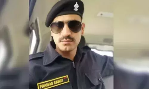 सीएम पुष्कर सिंह धामी के सुरक्षा गार्ड ने गोली मारकर की आत्महत्या, बैरक में मिला शव सीएम पुष्कर सिंह धामी के सुरक्षा गार्ड ने गोली मारकर की आत्महत्या, बैरक में मिला शव