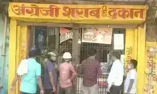 शराब के ठेकों पर प्राइस लिस्ट जरुरी,ना होने पर होगी करवाई शराब के ठेकों पर प्राइस लिस्ट जरुरी,ना होने पर होगी करवाई