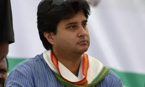 देश में 200 नए हवाई अड्डे तैयार, हवाई टिकटों में भी आएगी कमी- सिंधिया देश में 200 नए हवाई अड्डे तैयार, हवाई टिकटों में भी आएगी कमी- सिंधिया