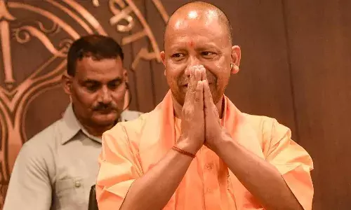 UP News: योगी सरकार ने दिया बड़ा तोहफा, पांच साल का ट्रैफिक चालान कैंसिल, सभी वाहनों पर लागू UP News: योगी सरकार ने दिया बड़ा तोहफा, पांच साल का ट्रैफिक चालान कैंसिल, सभी वाहनों पर लागू