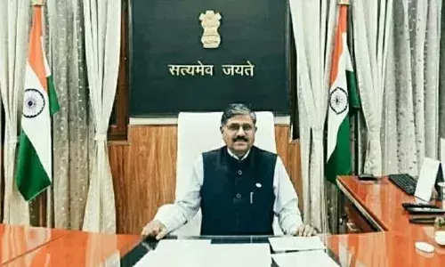 उत्तराखंड: राज्य लोक सेवा आयोग के अध्यक्ष डॉ कुमार ने इस्तीफा दिया, डेढ़ साल के कार्यकाल पर चर्चा चल रही है उत्तराखंड: राज्य लोक सेवा आयोग के अध्यक्ष डॉ कुमार ने इस्तीफा दिया, डेढ़ साल के कार्यकाल पर चर्चा चल रही है