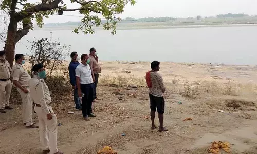 प्रयागराज : गंगा में नहाने के दौरान डूबे आरपीएफ जवान समेत 3 बच्चों की मौत, चारों की मौत