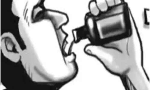 Mirzapur : सिपाही ने ढाबे पर खाया जहरीला पदार्थ, पारिवारिक कलह से था परेशान Mirzapur : सिपाही ने ढाबे पर खाया जहरीला पदार्थ, पारिवारिक कलह से था परेशान
