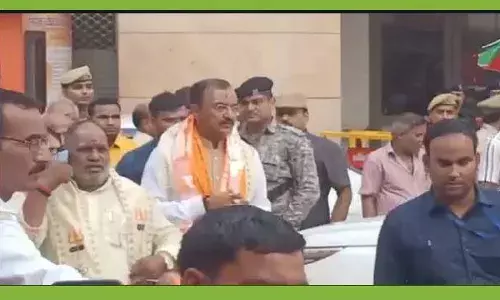 डिप्टी CM केशव प्रसाद मौर्या ने किया श्री काशी विश्वनाथ का दर्शन, महादेव से की प्रदेशवासियों के कल्याण की कामना डिप्टी CM केशव प्रसाद मौर्या ने किया श्री काशी विश्वनाथ का दर्शन, महादेव से की प्रदेशवासियों के कल्याण की कामना