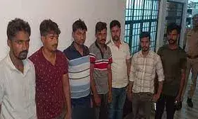 VDO परीक्षा में सेंधमारी: फौजी ने 15 लाख रुपये में किया था नौकरी का सौदा; सरगना नाजिम समेत 11 गिरफ्तार VDO परीक्षा में सेंधमारी: फौजी ने 15 लाख रुपये में किया था नौकरी का सौदा; सरगना नाजिम समेत 11 गिरफ्तार