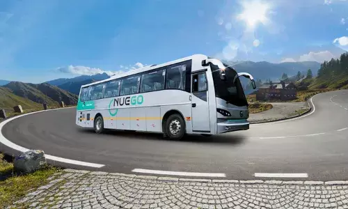 शर्मनाक: चलती बस में लाइट बंद कर टीचर से छेड़छाड़, तीन लोगों ने चेहरे पर स्प्रे कर किया बेहोश शर्मनाक: चलती बस में लाइट बंद कर टीचर से छेड़छाड़, तीन लोगों ने चेहरे पर स्प्रे कर किया बेहोश