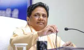 बसपा में बड़ा फेरबदल, मुनकाद अली को फिर मिली ये बड़ी जिम्मेदारी, इन दो नेताओं को पद से हटाया