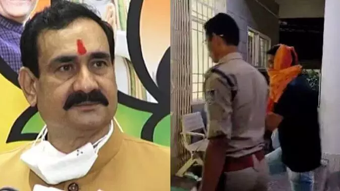आदिवासी युवक पर पेशाब करने वाला आरोपी देर रात गिरफ्तार, गृहमंत्री बोले- अतिक्रमण पर बुलडोजर चलेगा आदिवासी युवक पर पेशाब करने वाला आरोपी देर रात गिरफ्तार, गृहमंत्री बोले- अतिक्रमण पर बुलडोजर चलेगा