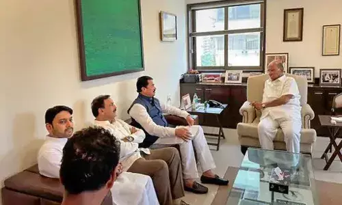 NCP के दोनों गुट ने नेताओं से एफिडेविट मांगे:अजित पार्टी सिंबल पर दावा कर सकते हैं, शरद पवार ने EC में कैविएट लगाई