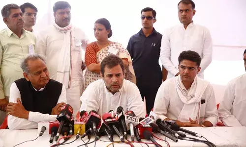 राजस्थान पॉलिटिक्स: क्या राजस्थान कांग्रेस में होने वाला है कुछ बड़ा? पायलट और गहलोत ने की राहुल से मुलाकात