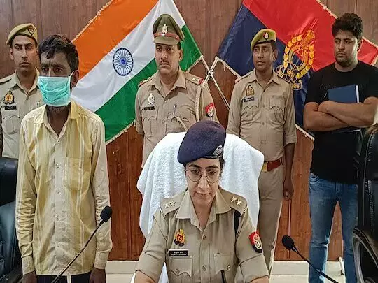 पिता का कातिल निकला बेटा ,जूते के फीते से हत्या को दिया था अंजाम पुलिस ने किया मामले का खुलासा पिता का कातिल निकला बेटा ,जूते के फीते से हत्या को दिया था अंजाम पुलिस ने किया मामले का खुलासा