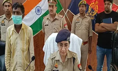 पिता का कातिल निकला बेटा ,जूते के फीते से हत्या को दिया था अंजाम पुलिस ने किया मामले का खुलासा पिता का कातिल निकला बेटा ,जूते के फीते से हत्या को दिया था अंजाम पुलिस ने किया मामले का खुलासा