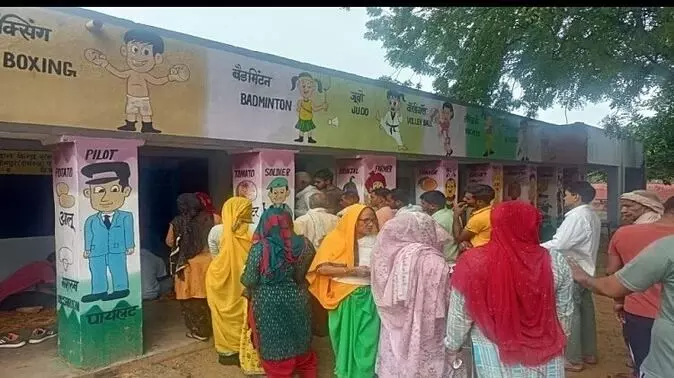 हरियाणा पंचायत उपचुनाव: नारनौल में तीन सरपंचों और 10 पंचों के लिए मतदान शुरू, पुलिस बल तैनात हरियाणा पंचायत उपचुनाव: नारनौल में तीन सरपंचों और 10 पंचों के लिए मतदान शुरू, पुलिस बल तैनात