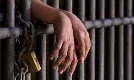 देहरादून: शिवालय में जल चढ़ाने गई लड़की से पुजारी ने की छेड़छाड़, गाल पर काटा, लोगों ने की पिटाई, गिरफ्तार