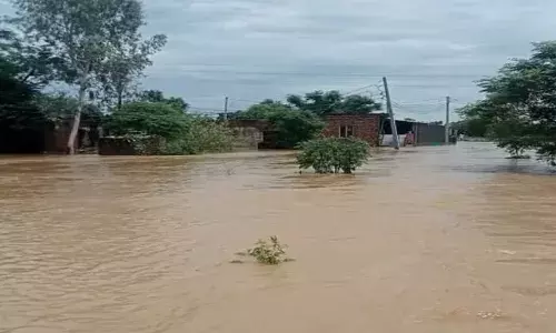 आसमान से आफत: हरिद्वार-रुड़की में कई गांव डूबे, कमर तक पानी भरा, हर तरफ दिखा तबाही का मंजर, तस्वीरें