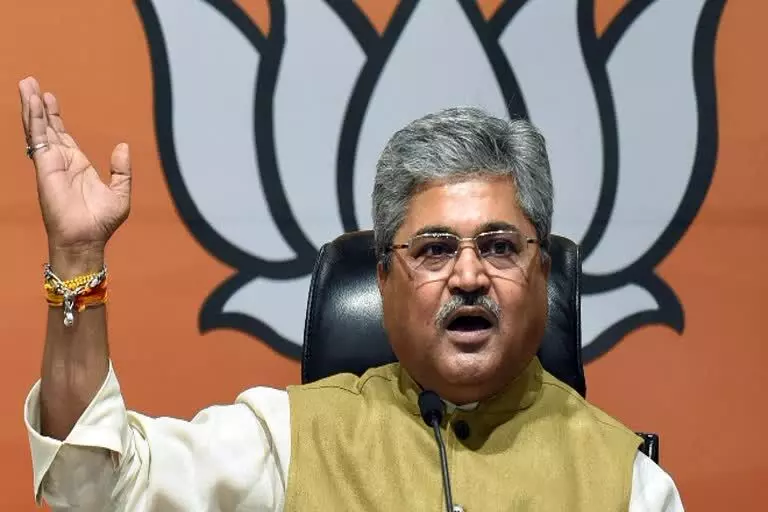 उत्तराखंड बीजेपी:दुष्यंत गौतम का आदेश...देहरादून में जमे विधायक आपदा प्रभावित क्षेत्रों में जाकर करें मदद उत्तराखंड बीजेपी:दुष्यंत गौतम का आदेश...देहरादून में जमे विधायक आपदा प्रभावित क्षेत्रों में जाकर करें मदद