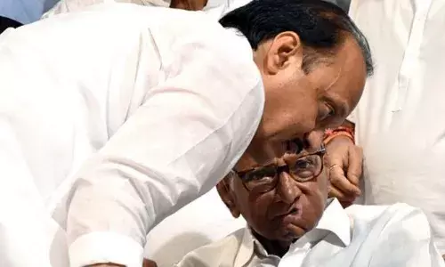 पवार का पावर गेम शिंदे को कर रहा है परेशान पवार का पावर गेम शिंदे को कर रहा है परेशान