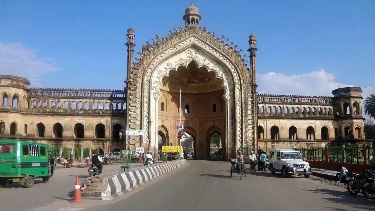 लखनऊ: करीब डेढ़ साल बाद खुलेगा रूमीगेट, मुख्य दरारें भरने का काम पूरा, दिसंबर 2022 से बंद था लखनऊ: करीब डेढ़ साल बाद खुलेगा रूमीगेट, मुख्य दरारें भरने का काम पूरा, दिसंबर 2022 से बंद था