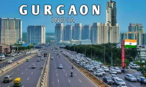 Gurugram News: बैरिकेड तोड़कर भागा ड्राइवर, केस दर्ज