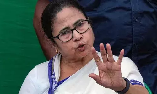 मणिपुर जैसी हो घटना पश्चिम बंगाल में पर ममता चुप क्यों? मणिपुर जैसी हो घटना पश्चिम बंगाल में पर ममता चुप क्यों?