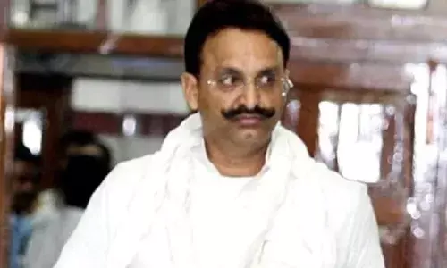 लोकसभा की 4 सीटों पर पकड़, परिवार से 2 MLA फिर भी मुख्तार फैमिली से पल्ला क्यों झाड़ रही है सपा-सुभासपा? लोकसभा की 4 सीटों पर पकड़, परिवार से 2 MLA फिर भी मुख्तार फैमिली से पल्ला क्यों झाड़ रही है सपा-सुभासपा?