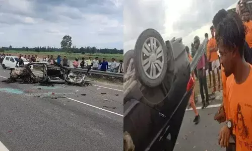 रूड़की न्यूज़: डंपर ने कांवरियों को कुचला, दो की मौत, गुस्साए कावंरियों ने उनकी कार में लगाई आग रूड़की न्यूज़: डंपर ने कांवरियों को कुचला, दो की मौत, गुस्साए कावंरियों ने उनकी कार में लगाई आग