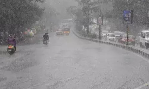 उत्तराखंड मौसम: अगले दो दिन भारी बारिश का येलो अलर्ट, बदरीनाथ हाईवे समेत 337 सड़कें बंद