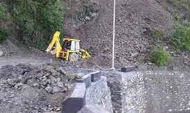 उत्तराखंड मौसम: दून-मसूरी में आज भारी बारिश की आशंका, बद्रीनाथ और यमुनोत्री हाईवे अब भी बाधित