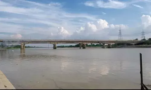 उत्तराखंड के कई जिलों में भारी बारिश के चलते ऑरेंज अलर्ट उत्तराखंड के कई जिलों में भारी बारिश के चलते ऑरेंज अलर्ट