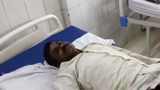 आज़मगढ़ मुठभेड़: मुठभेड़ में पूर्व प्रधान की हत्या का आरोपी घायल, भागने की फिराक में था तभी... आज़मगढ़ मुठभेड़: मुठभेड़ में पूर्व प्रधान की हत्या का आरोपी घायल, भागने की फिराक में था तभी...