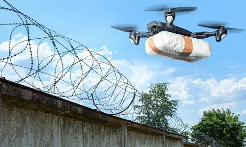 पाकिस्तानी अधिकारी का खुलासा ड्रोन से भारत में कर रहे है ड्रग्स की तस्करी पाकिस्तानी अधिकारी का खुलासा ड्रोन से भारत में कर रहे है ड्रग्स की तस्करी