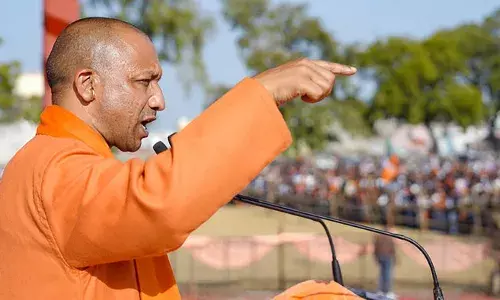 जनता दरबार: सीएम योगी ने गोरखपुर में सुनी फरियाद, बोले- किसी के साथ अन्याय नहीं होने देंगे