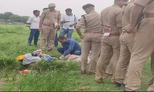 प्रयागराज: आधी रात डकैतों का तांडव, दुकान में गहने और कपड़े लूटने के बाद चौकीदार की हत्या