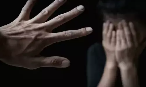 जल विभाग कर्मी से सामूहिक दुष्कर्म: वीडियो बनाकर ब्लैकमेल, दर-दर भटकने को मजबूर पीड़िता, पढ़ें पूरा मामला जल विभाग कर्मी से सामूहिक दुष्कर्म: वीडियो बनाकर ब्लैकमेल, दर-दर भटकने को मजबूर पीड़िता, पढ़ें पूरा मामला