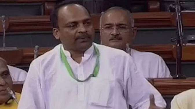 दिल्ली: भाजपा सांसद से दस लाख की रंगदारी मांगने वाला गिरफ्तार, भदोही के मिथिलेश ने दी थी जान से मारने की धमकी दिल्ली: भाजपा सांसद से दस लाख की रंगदारी मांगने वाला गिरफ्तार, भदोही के मिथिलेश ने दी थी जान से मारने की धमकी