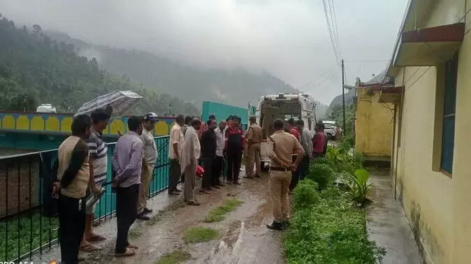 बेरहम बारिश: तबाही के सैलाब में बह गई जिंदगी, 70 दिनों में 132 मौत, कई लापता, आपदा ने दिए ऐसे गहरे जख्म बेरहम बारिश: तबाही के सैलाब में बह गई जिंदगी, 70 दिनों में 132 मौत, कई लापता, आपदा ने दिए ऐसे गहरे जख्म