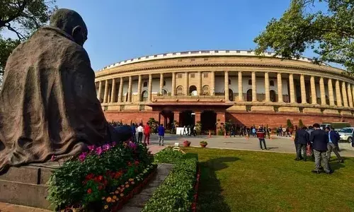 Rajya Sabha: CEC की नियुक्ति में CJI का न हो दखल, सरकार ने राज्यसभा में पेश किया विधेयक Rajya Sabha: CEC की नियुक्ति में CJI का न हो दखल, सरकार ने राज्यसभा में पेश किया विधेयक
