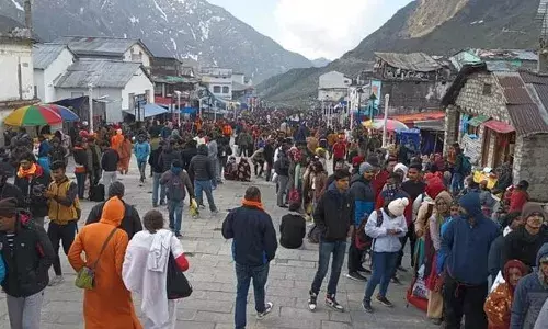 चारधाम यात्रा में अब घोड़ों और खच्चरों से रात में काम नहीं लिया जाएगा चारधाम यात्रा में अब घोड़ों और खच्चरों से रात में काम नहीं लिया जाएगा