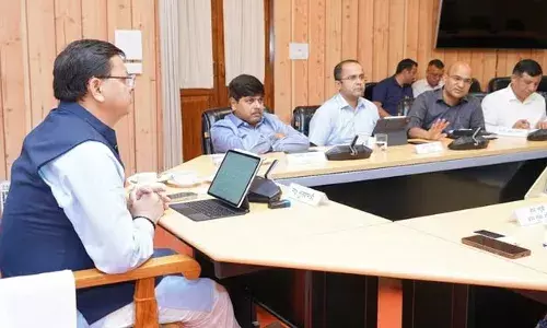उत्तराखंड का मौसम: सीएम धामी ने ली उच्च स्तरीय बैठक, चारधाम यात्रा दो दिन के लिए स्थगित उत्तराखंड का मौसम: सीएम धामी ने ली उच्च स्तरीय बैठक, चारधाम यात्रा दो दिन के लिए स्थगित
