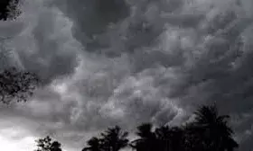 यूपी मौसम अलर्ट: पूर्वी यूपी सहित कई शहरों में तेजी से बदलेगा मौसम, रहेगी बादलों की आवाजाही, बढ़ेगी उमस और गर्मी