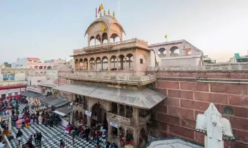 वृंदावन के बांकेबिहारी मंदिर में एडवाइजरी जारी