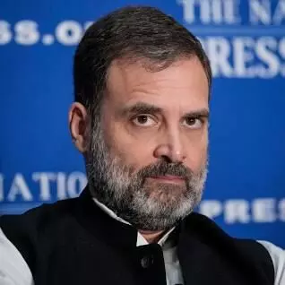 राहुल गांधी: राहुल ने पैंगोंग से केंद्र सरकार पर बोला हमला, कहा- चीन ने हमारी जमीन पर कब्जा कर लिया, पीएम झूठ बोल रहे हैं राहुल गांधी: राहुल ने पैंगोंग से केंद्र सरकार पर बोला हमला, कहा- चीन ने हमारी जमीन पर कब्जा कर लिया, पीएम झूठ बोल रहे हैं