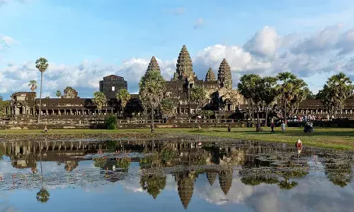 भारत नहीं तो कहां है दुनिया का सबसे बड़ा मंदिर? ये हैं इसकी 10 हैरान कर देने वाली बातें जो बहुत कम लोग जानते है