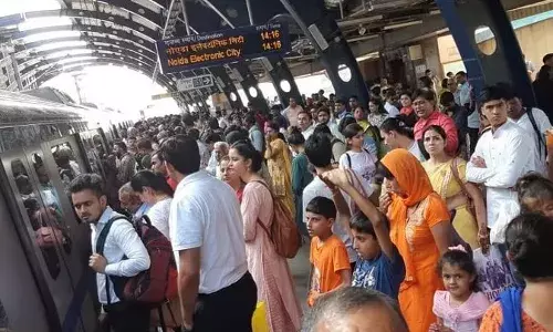 Delhi Metro: दिल्ली मेट्रो ने तोड़ा अपना ही रिकॉर्ड, एक दिन में 68 लाख से ज्यादा लोगों ने किया सफर
