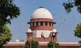 Manipur: एडिटर्स गिल्ड ने सुप्रीम कोर्ट का खटखटाया दरवाजा, सदस्यों के खिलाफ दर्ज FIR रद्द कराने की मांग Manipur: एडिटर्स गिल्ड ने सुप्रीम कोर्ट का खटखटाया दरवाजा, सदस्यों के खिलाफ दर्ज FIR रद्द कराने की मांग